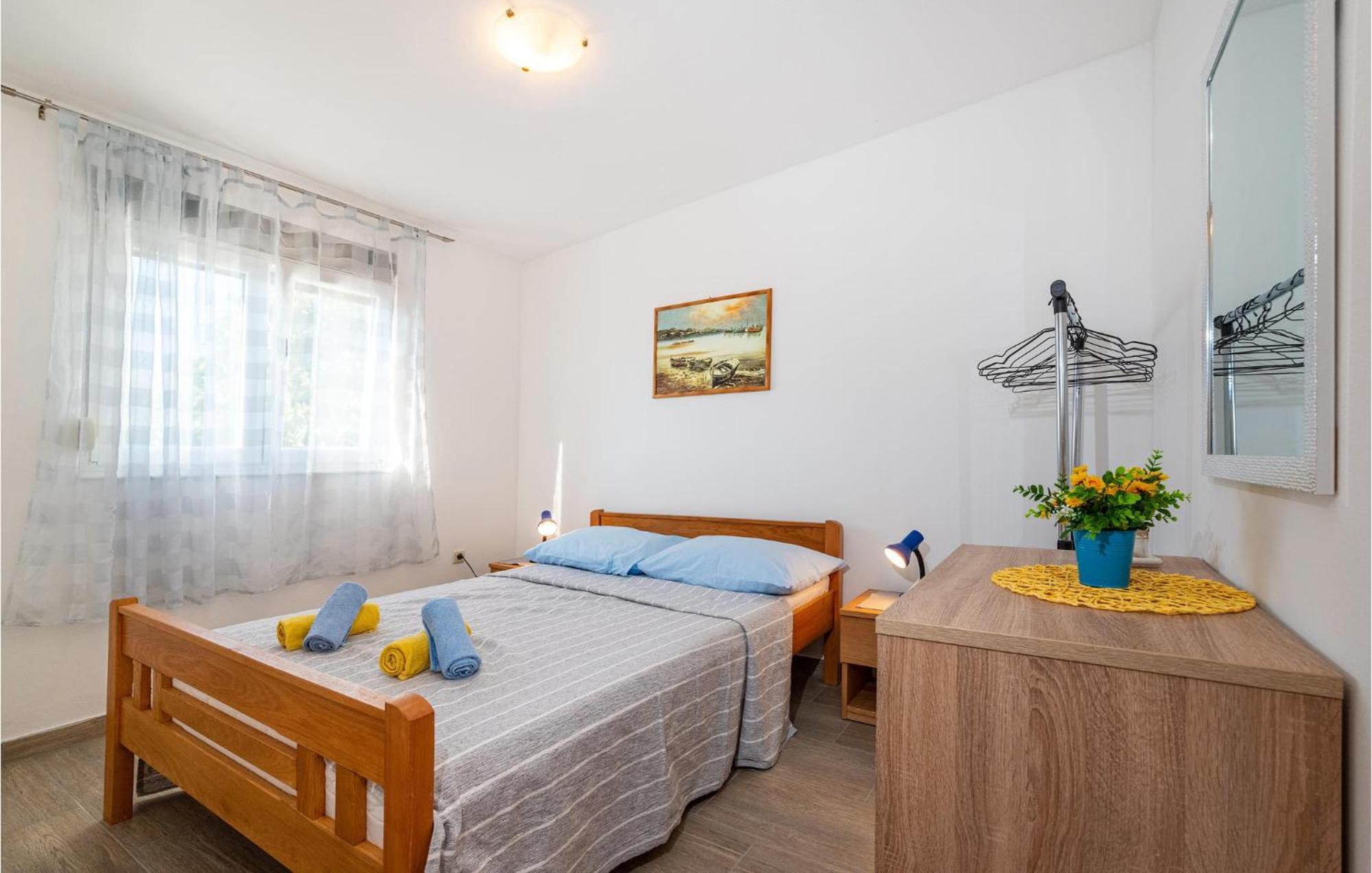 Beautiful Home In Rovanjska With Wifi Kültér fotó