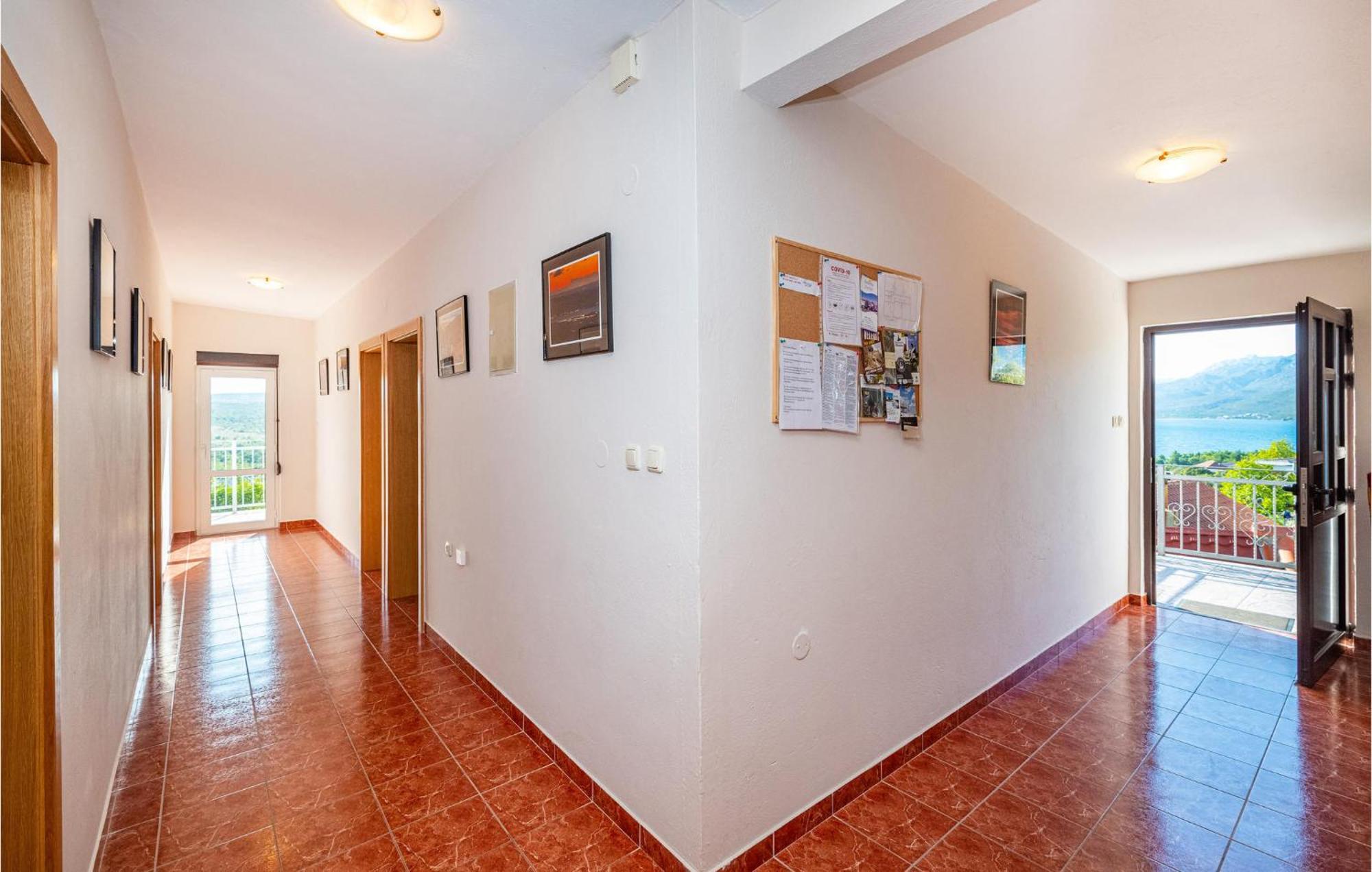 Beautiful Home In Rovanjska With Wifi Kültér fotó